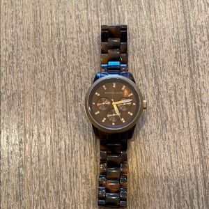 Michael Kors tortoiseshell, battery working